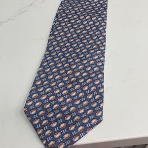 Vineyard Vines tie